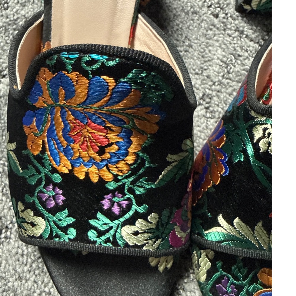 Paolo Simonini Italy Floral Embroidered Black Satin Block Heel Mules Size 36 - Picture 6 of 7